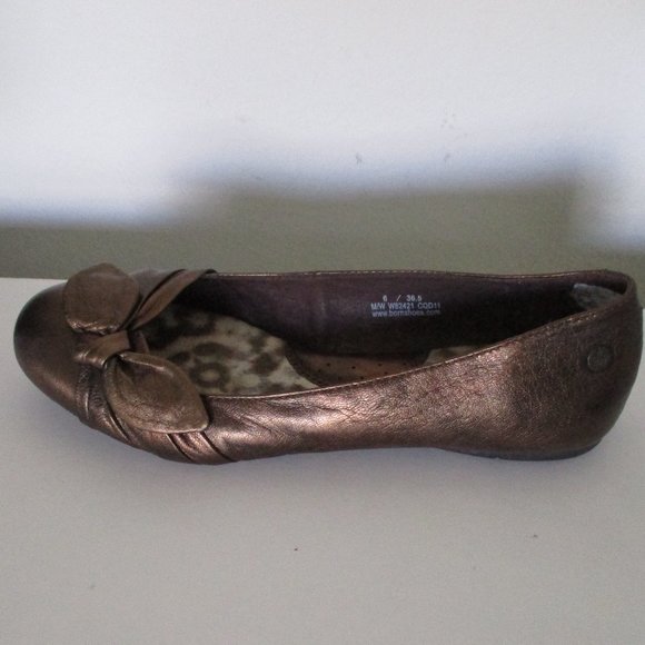 Born Womens Bronze Leather Ballet Flat - Size 6M or EUR 36.5 - Picture 3 of 9
